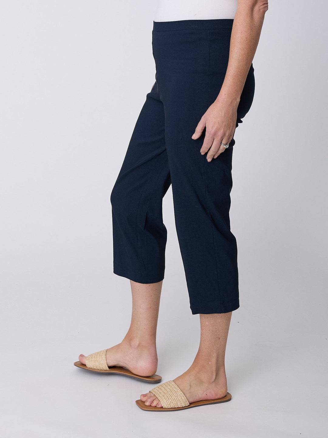 3/4 PANTS- Navy - 8590