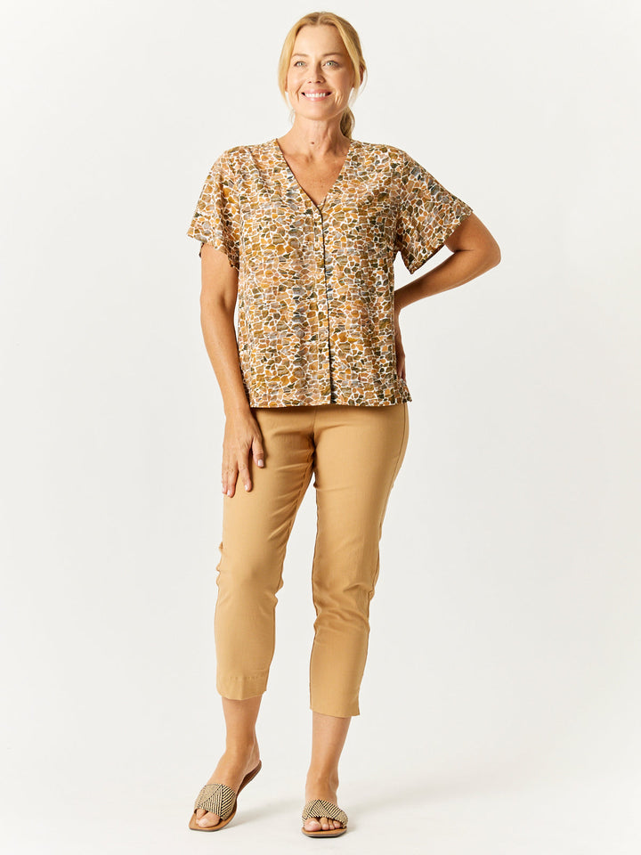 Vee Flutter Print Shirt - Toffee- 32765