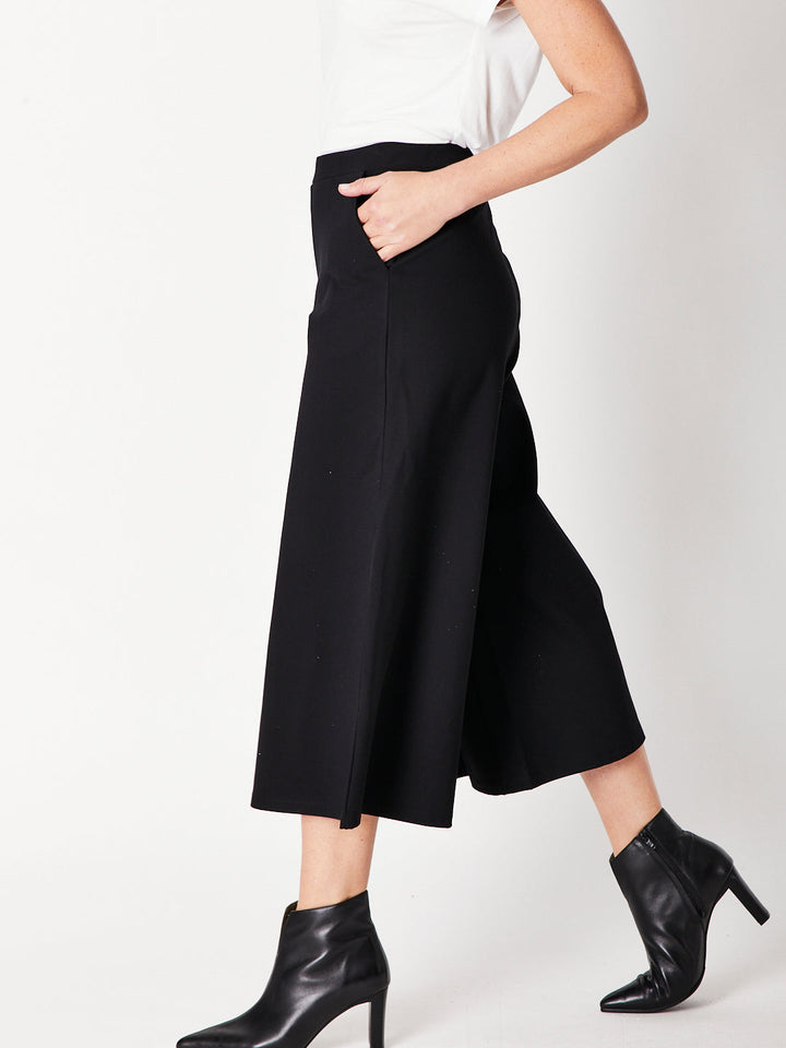 Lux Crop Pant- Black -30012