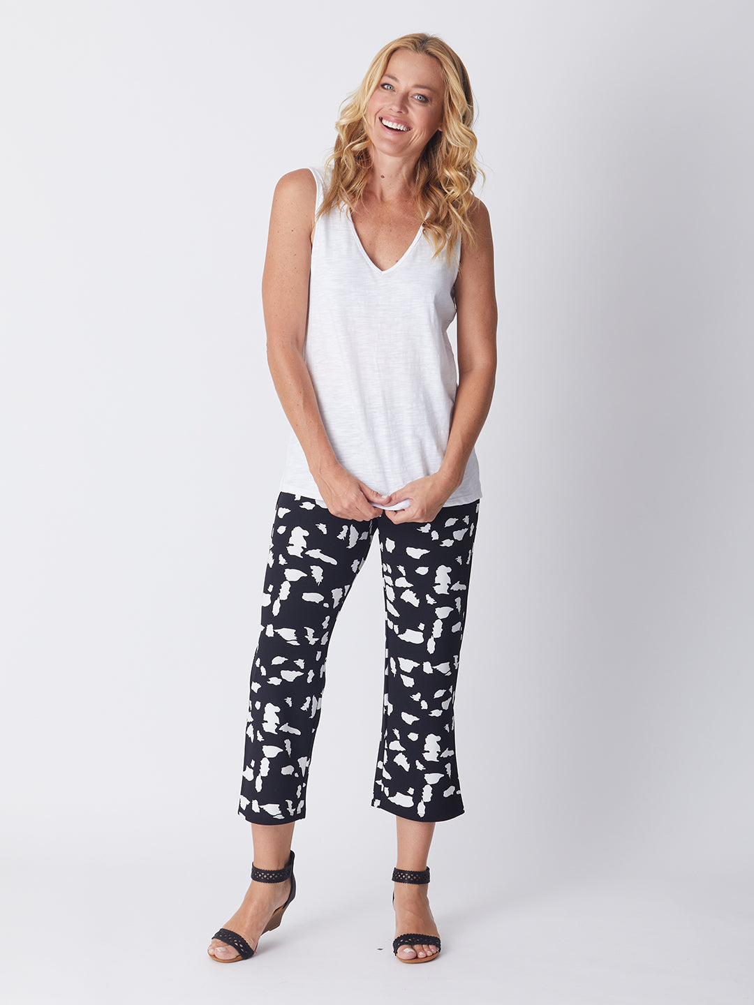 Double V Core Tank - White 26518-SW