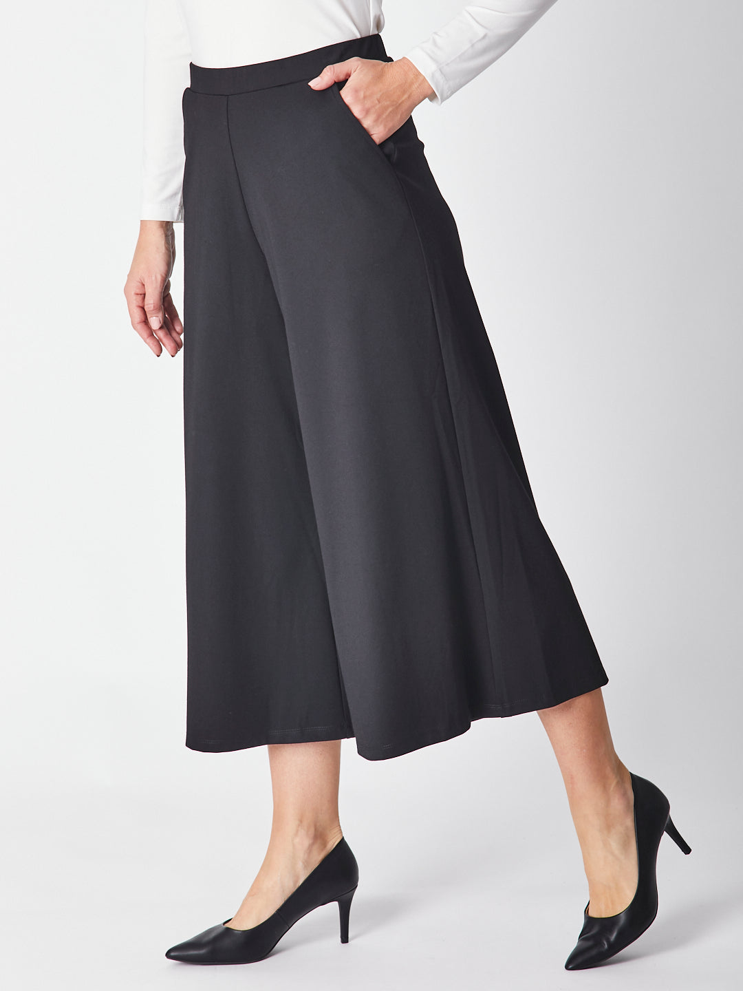 Wide Crop Pant - Black 27393-SW