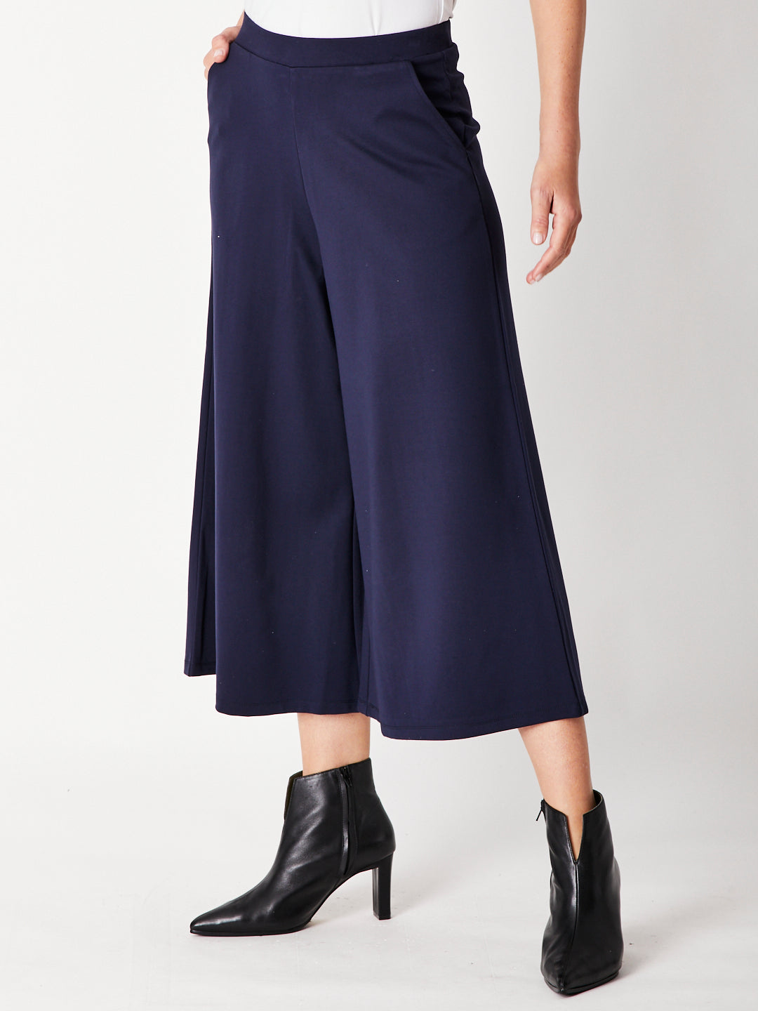 Lux Crop Pant- Navy -30012