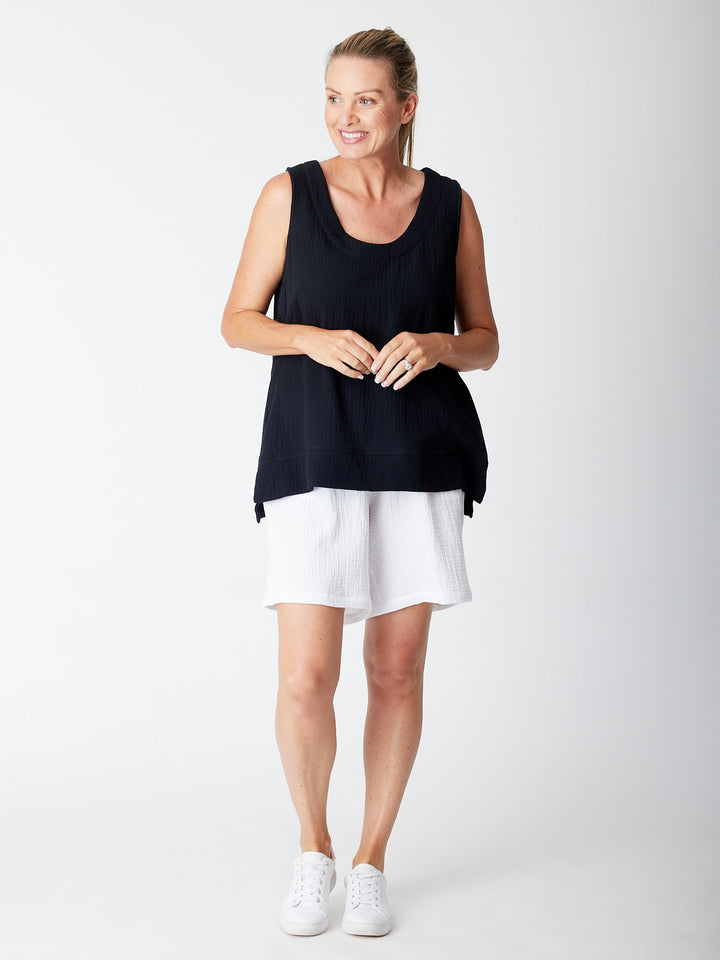 Bonded Vee Sleeveless -Black 30512
