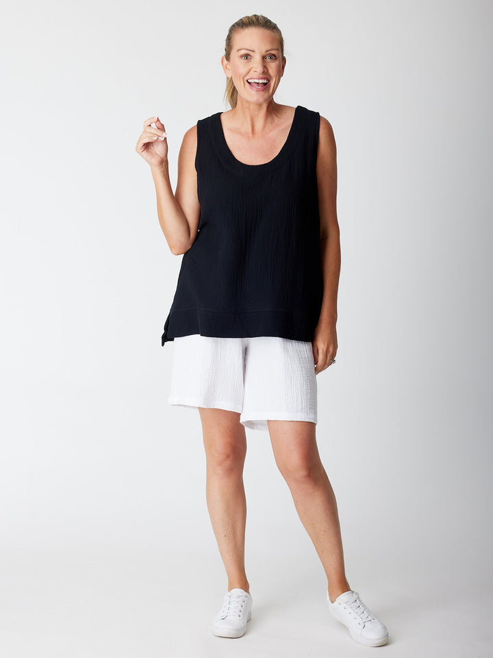 Bonded Vee Sleeveless -Black 30512