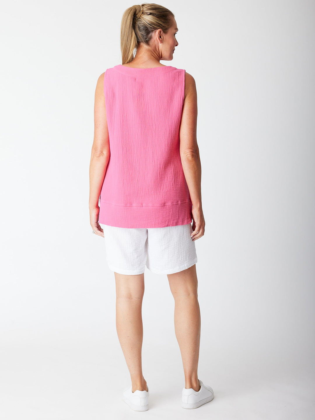 Bonded Vee Sleeveless -Fushia 30512