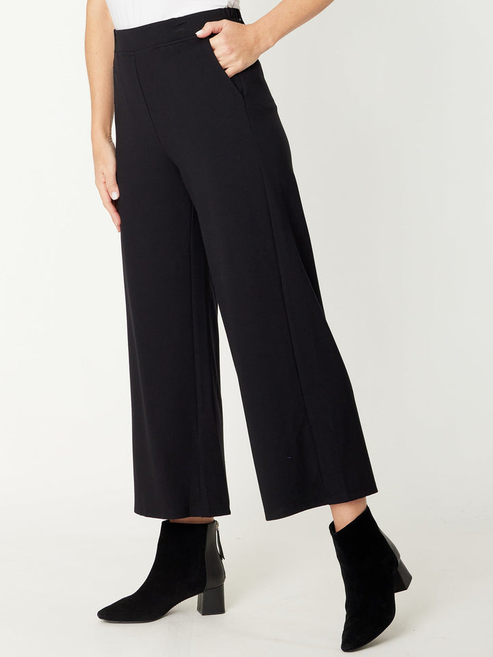 Classic Crop leg Pant - Black - 31062
