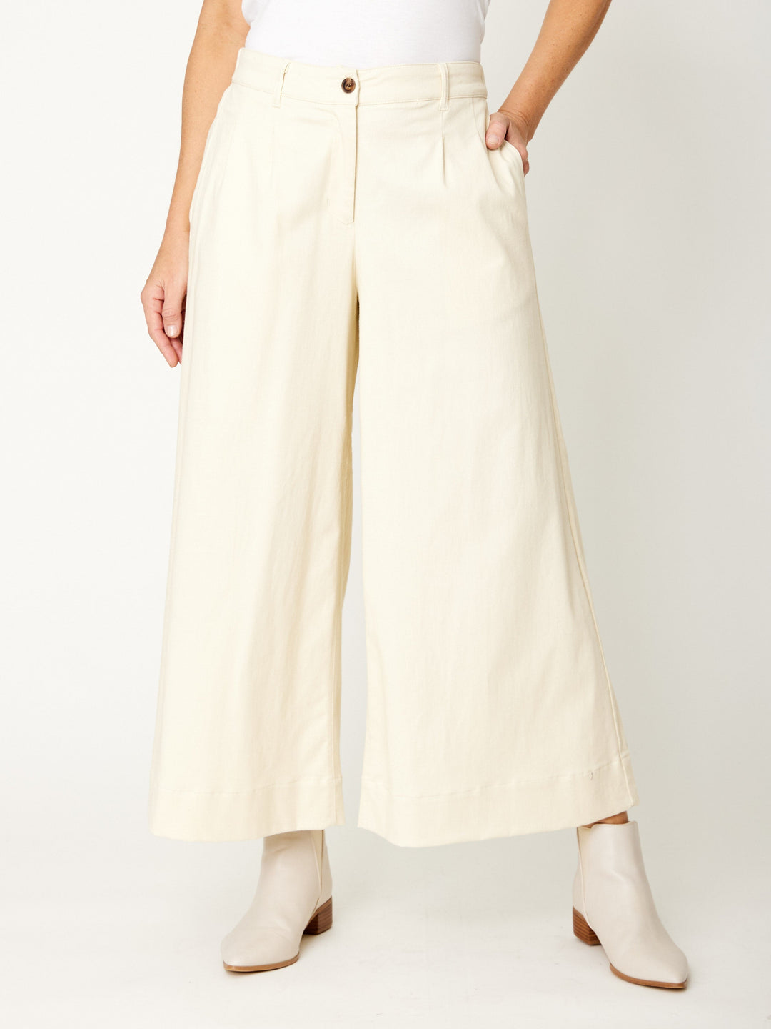 Anywhere Lux Crop Pant - Vanilla - 31954