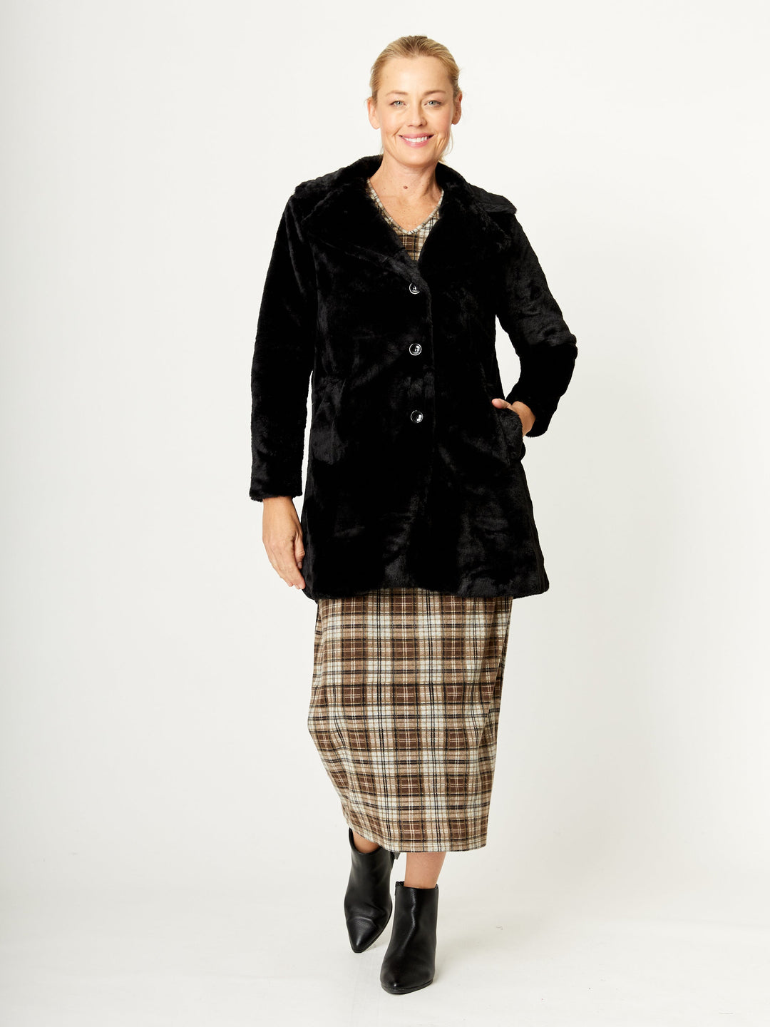 Elsbeth Faux Fur Coat - Black - 32192