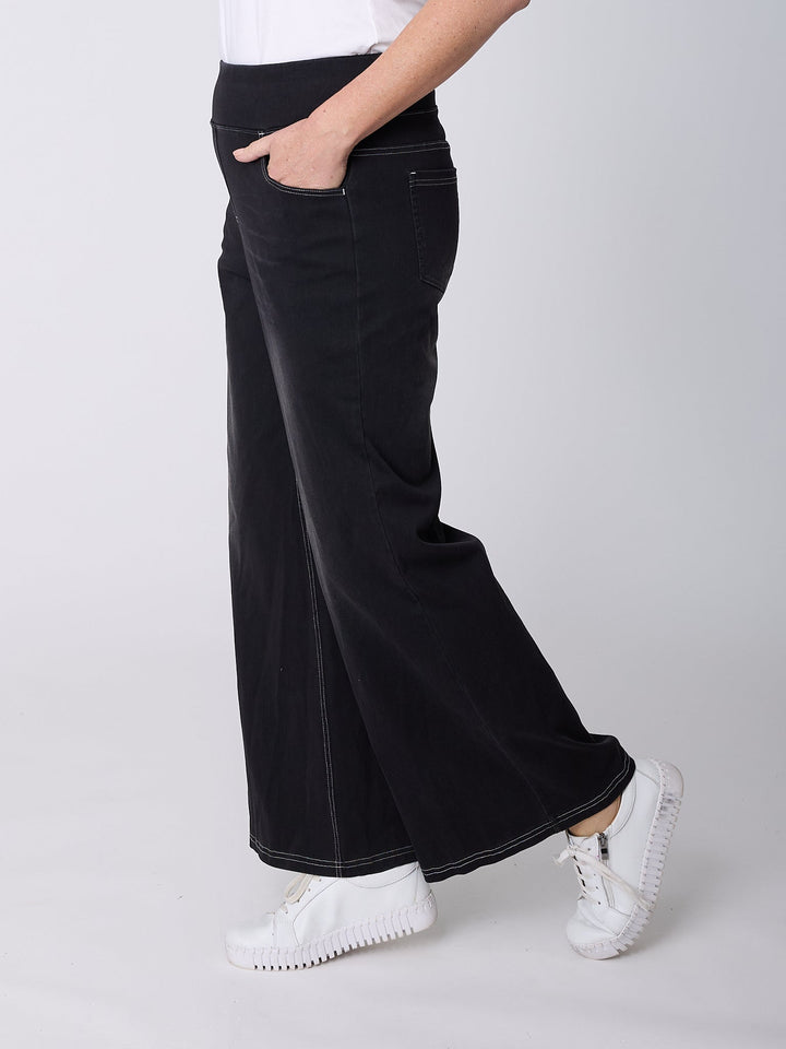 Pull On Faux Wide Jean - Black -32201