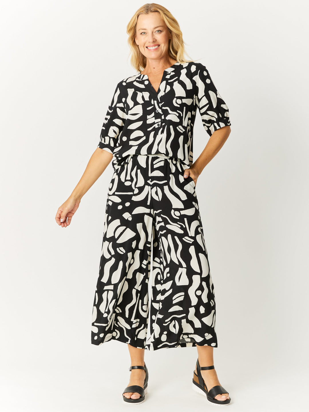Minstral Shirt - Black/White- 32613